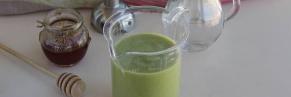 смузи с авокадо и бананом