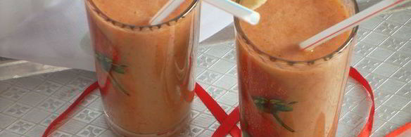 смузи с бананом и зеленым чаем