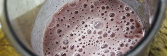 смузи с малиной и бананом