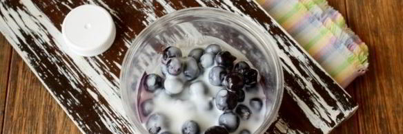 смузи с творогом, овсянкой и смородиной