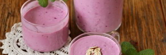 смузи с творогом, овсянкой и смородиной