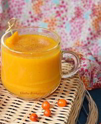 Солнечный смузи с тыквой и облепихой