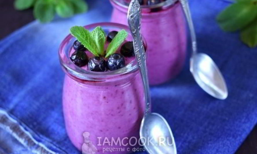 Рецепт творожного смузи с черникой и простоквашей