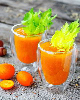 Тыквенно-ореховый смузи с кумкватом и сельдереем