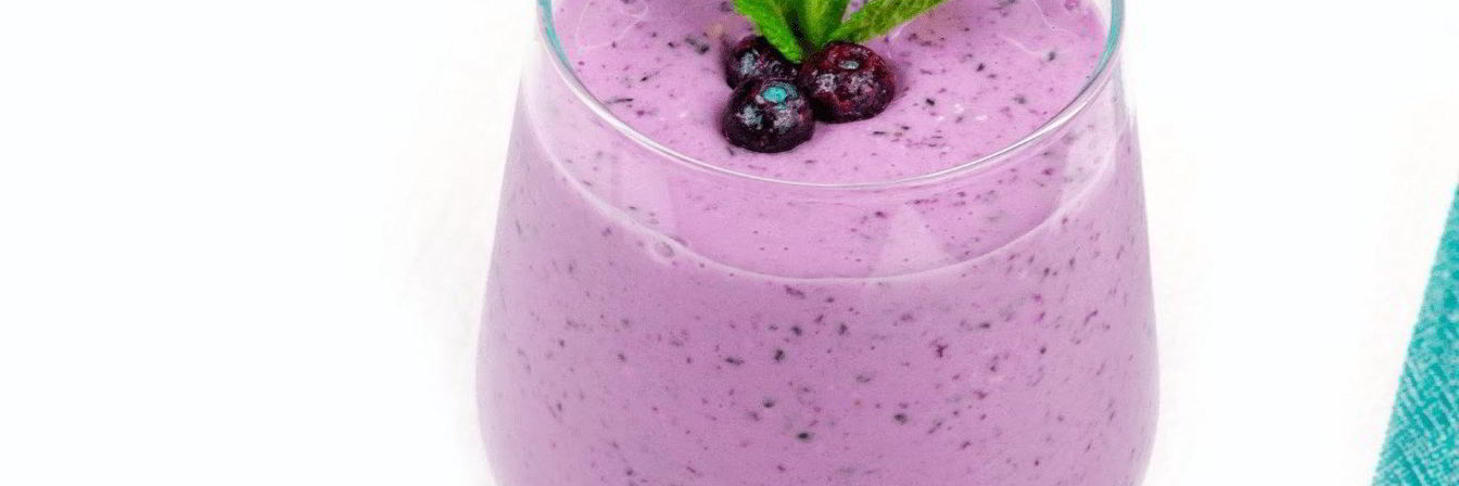 Ягодный смузи Черничный маффин