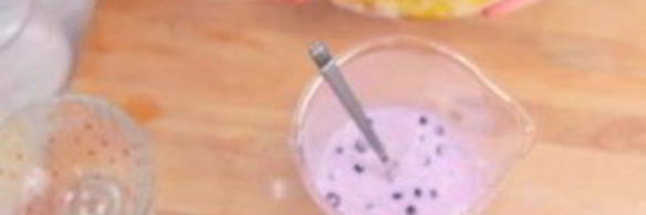 ягодный смузи черничный маффин