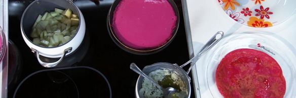 свекольные блинчики и чайный напиток