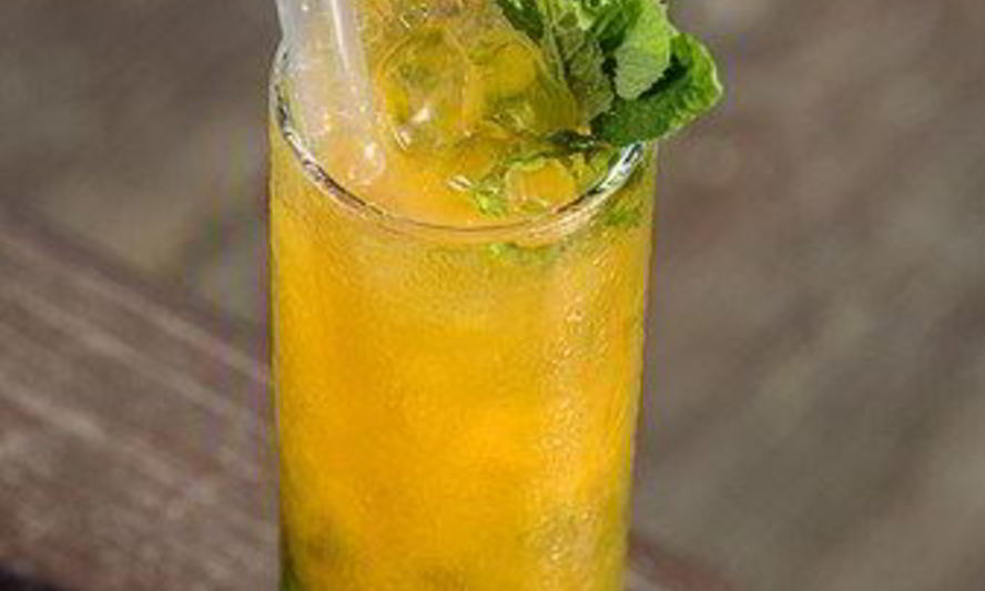 Рецепт тропического пунша с темным ромом