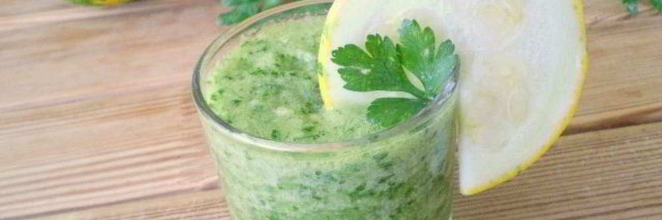 Зеленый коктейль с кабачком