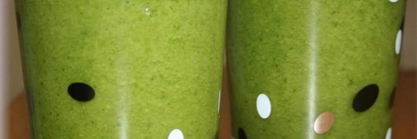 Зеленый коктейль с лаймом