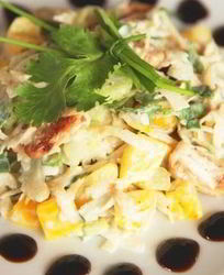 Диетический салат с курицей