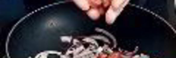 картофельный салат с копченостями