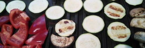 хлебный салат с антипасти и фетой