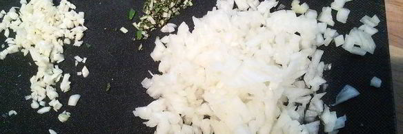 хлебный салат с антипасти и фетой