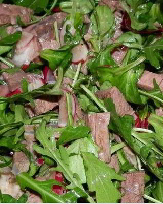 Мясной салат из говядины