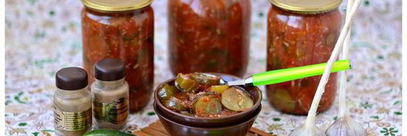 огуречный салат в томатном маринаде