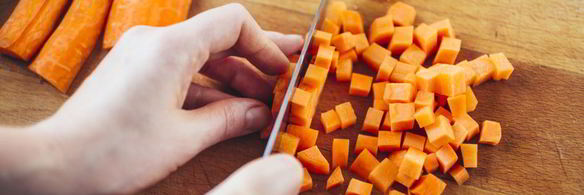 оливье с ароматной куриной грудкой