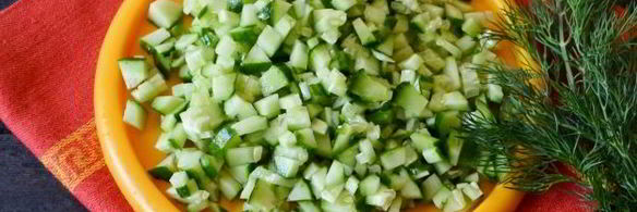 оливье с курицей и кукурузой