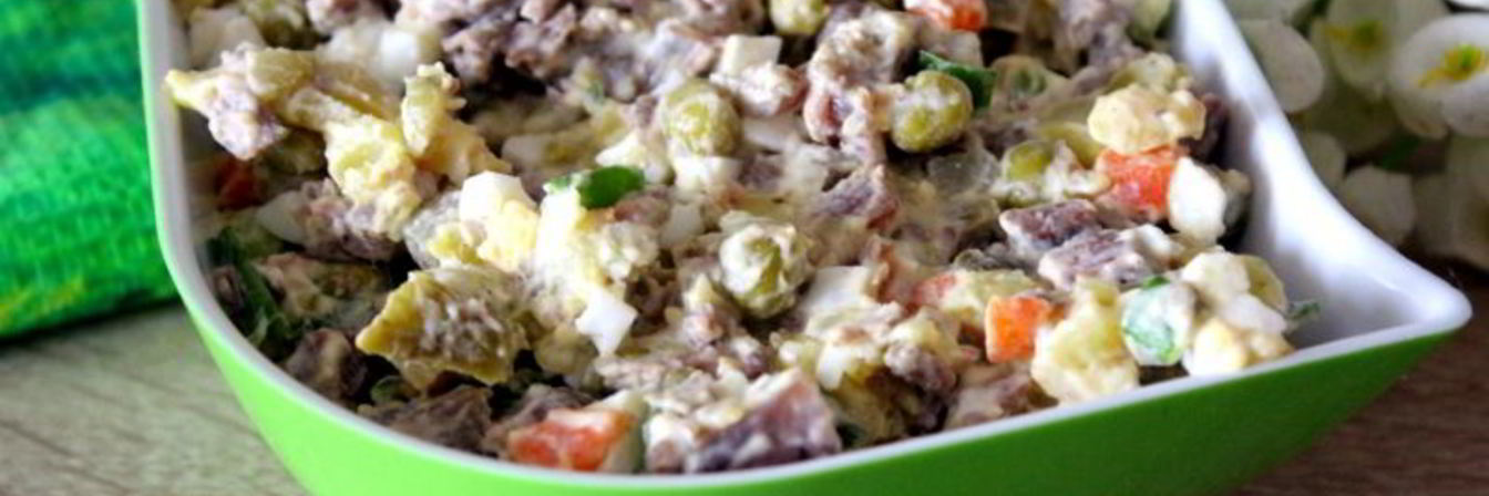 Салат Оливье с говядиной