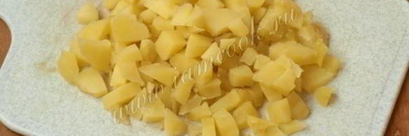 салат оливье с колбасой