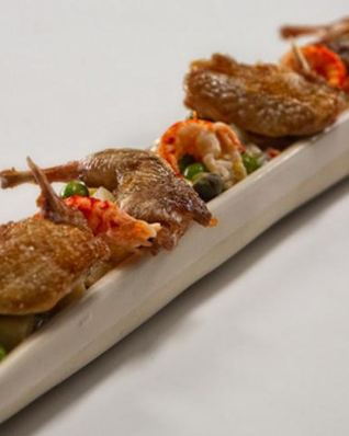 Салат Оливье с раковыми шейками