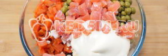 салат оливье с семгой