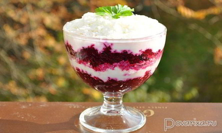 Рецепт салата из свеклы с яйцом, чесноком и йогуртом