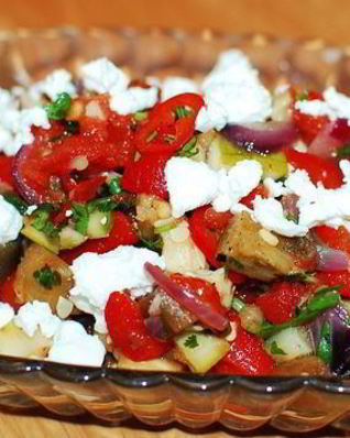 Салат из запеченных овощей с сыром фета
