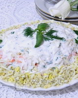 Селедка под легкой шубой с яблоком