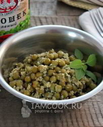 Салат с горошком и сыром