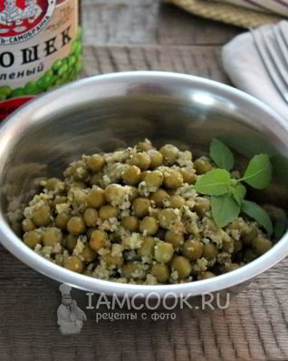 Салат с горошком и сыром