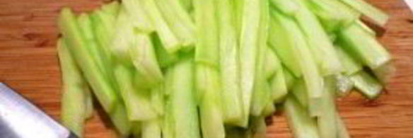 салат с кальмарами и огурцами