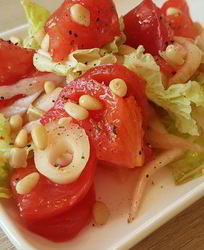 Салат с кедровыми орешками