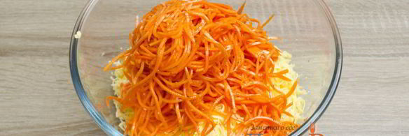салат с корейской морковкой, яйцами и твердым сыром