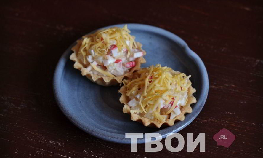 Рецепт салата с крабовыми палочками и ананасами