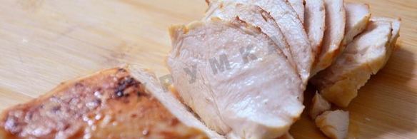 салат с курицей авокадо и кабачком