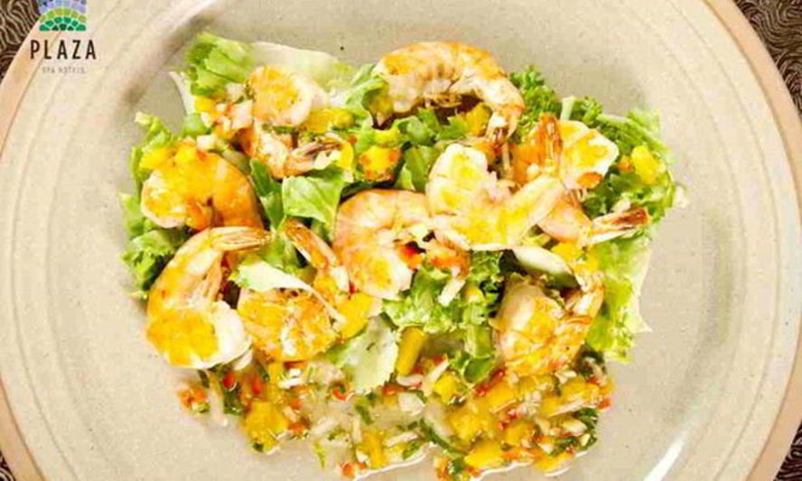 Рецепт салата с манго и креветками