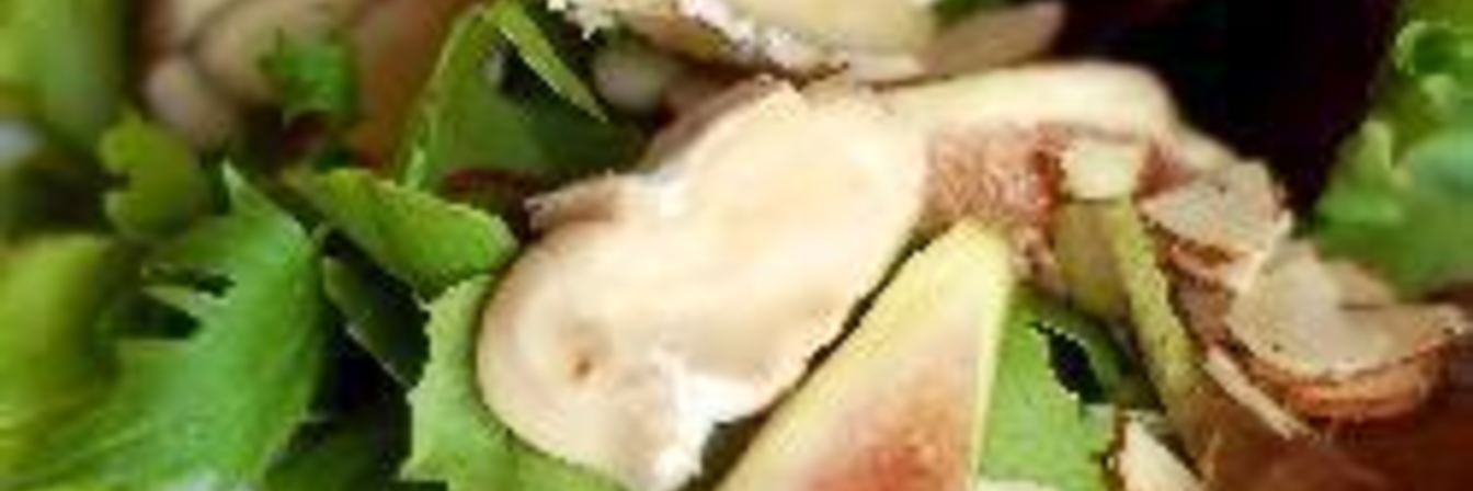 Салат с миндалем и инжиром