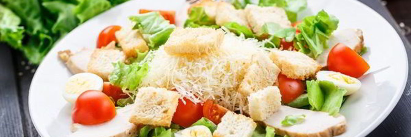 Классический салат Цезарь