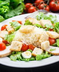 Классический салат Цезарь