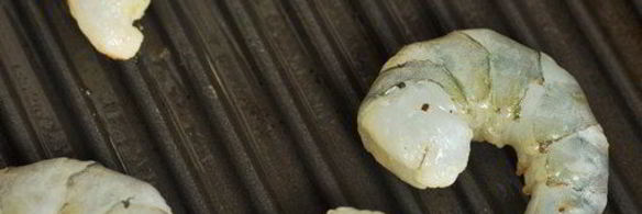 салат цезарь с креветками