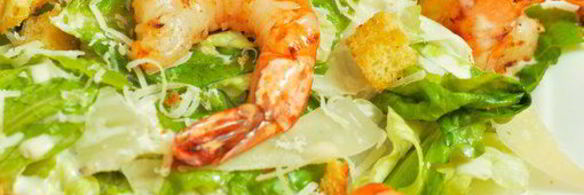 салат цезарь с креветками