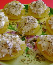 Салат в персиках