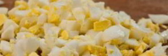 салат в персиках