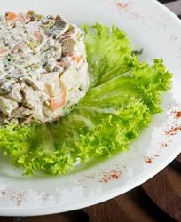 Салаты с говядиной