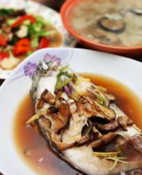 Грибной соус со сладким перцем и красным вином