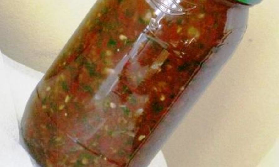 Рецепт острого домашнего сырого соуса