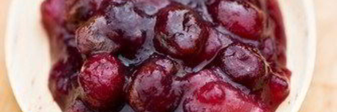 Рождественский клюквенный соус с бурбоном