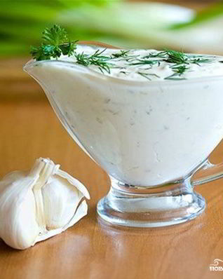 Сметанно-чесночный соус