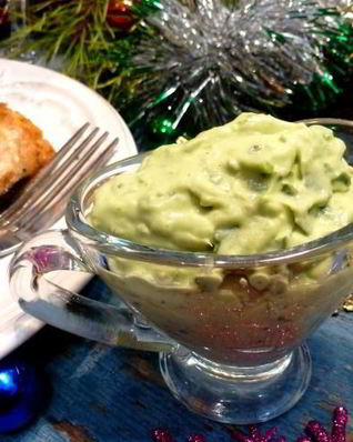 Соус-дип из авокадо и лайма